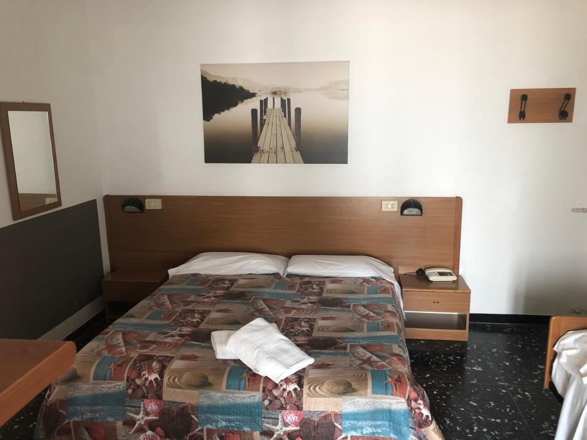 Hotel Miramare 사보나 외부 사진