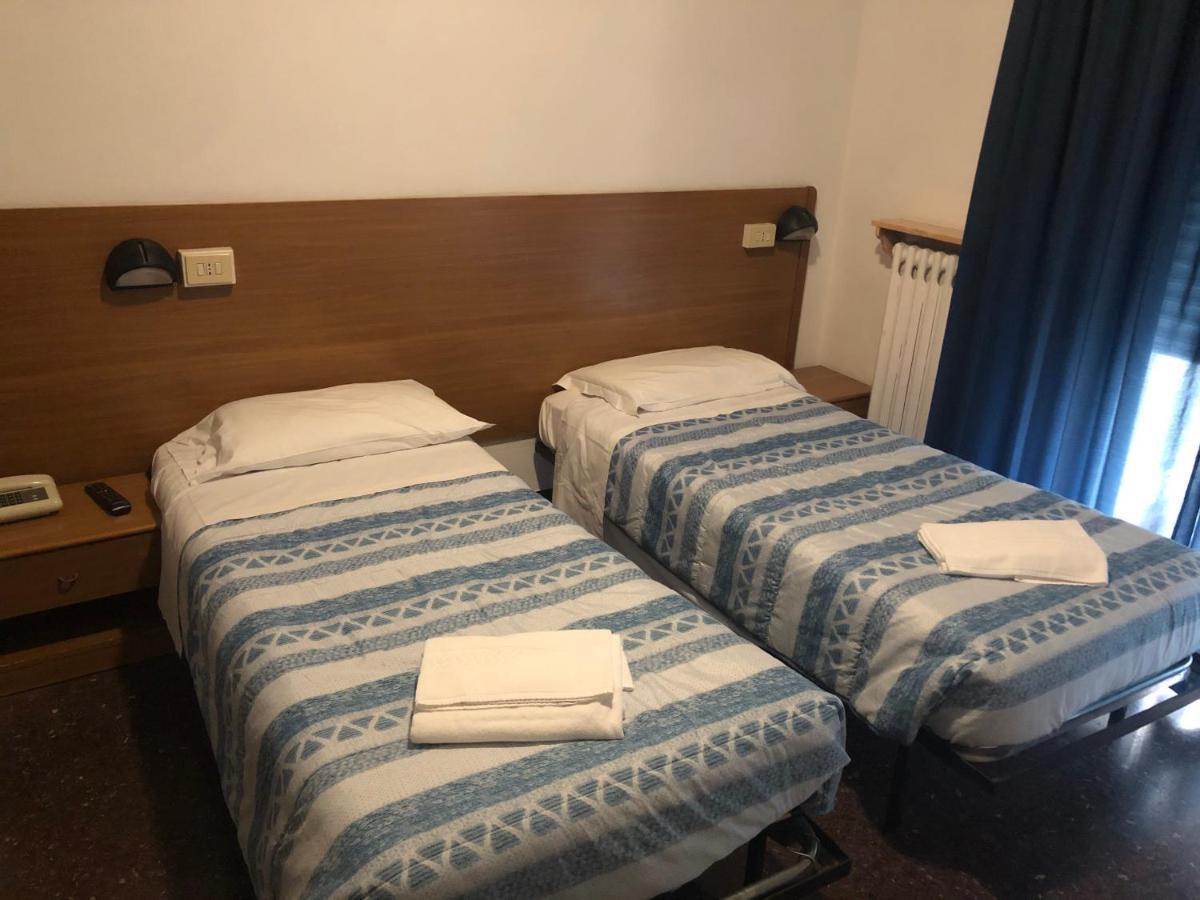 Hotel Miramare 사보나 외부 사진