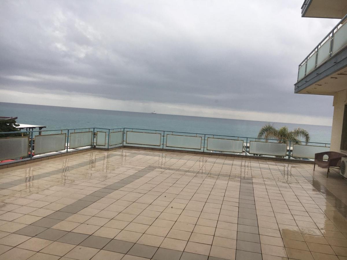 Hotel Miramare 사보나 외부 사진