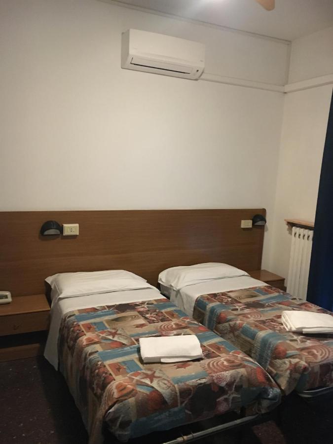 Hotel Miramare 사보나 외부 사진
